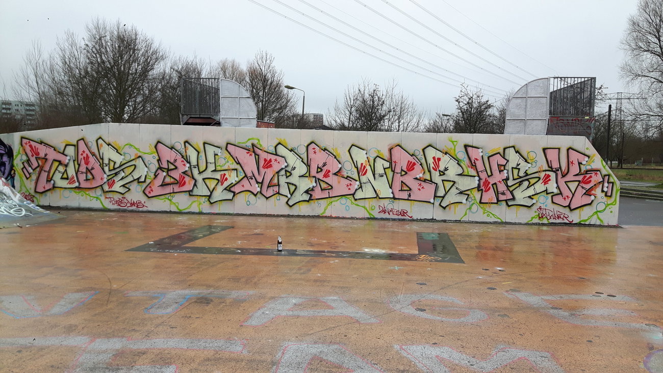 Graffiti Wall - Photo by MRB - TODS, 3K, MRB (2018)