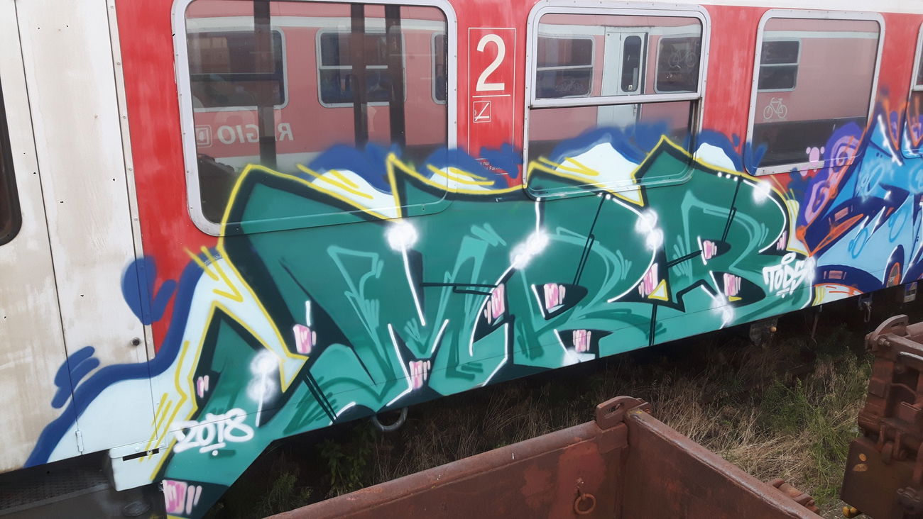Graffiti Train - Photo by MRB - MRB, TODS (2018)