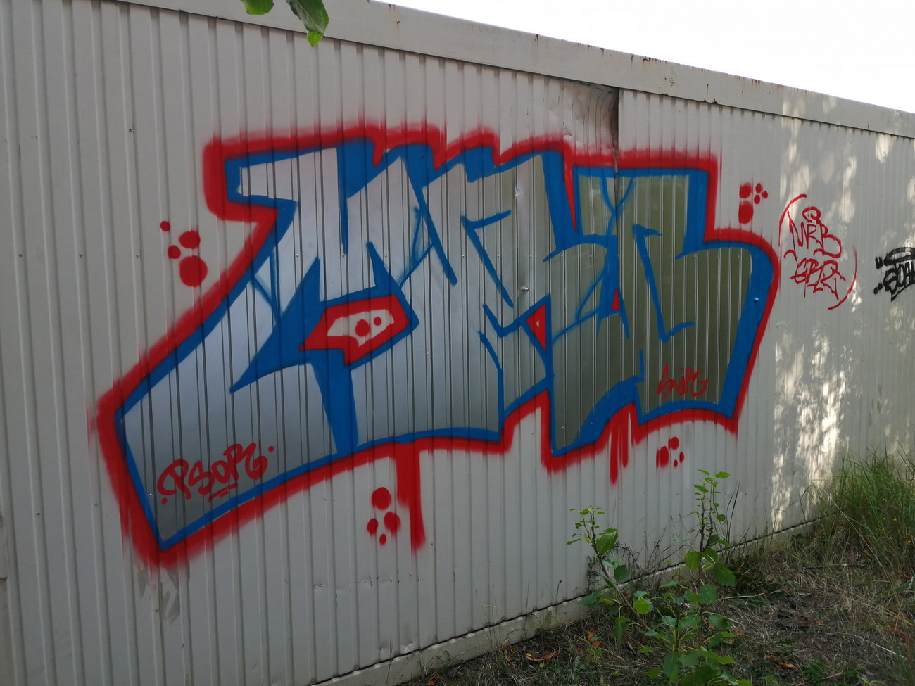 Graffiti Wall - Photo by MRB - MRB (2019)