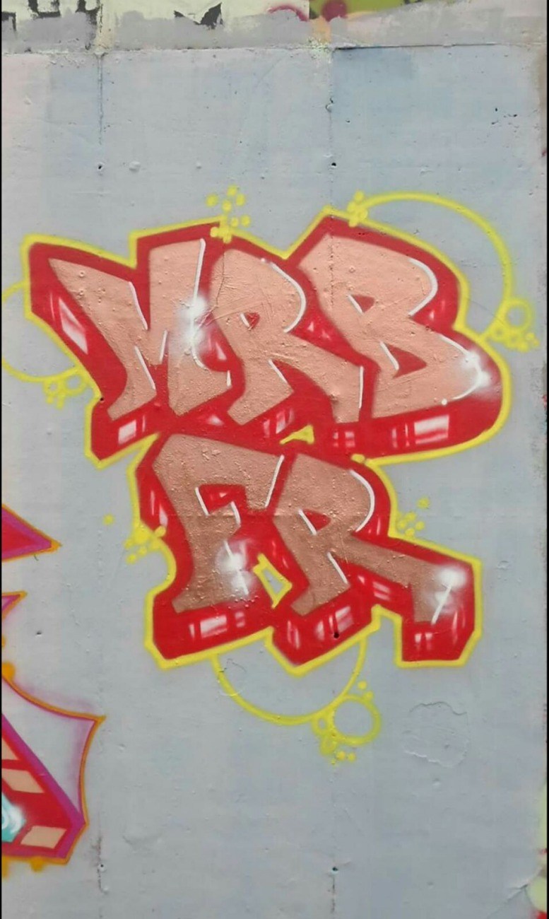 Graffiti Wall - Photo by MRB - MRB, FR