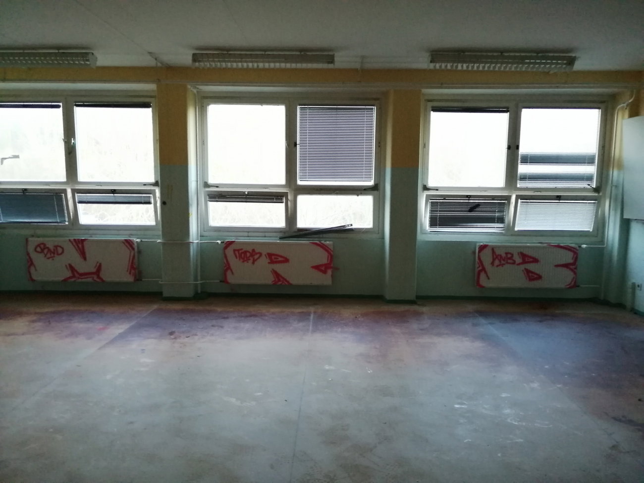 Graffiti Wall - Photo by MRB - MRB (2020)