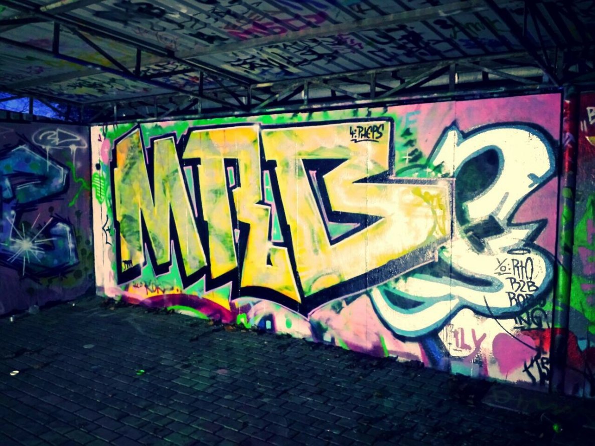 Graffiti Wall - Photo by MRB - MRB..Reste (2015)