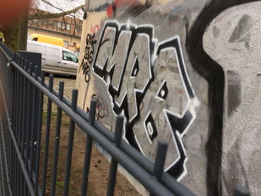 Graffiti Bombing - Photo by MRB - MRB (2017)