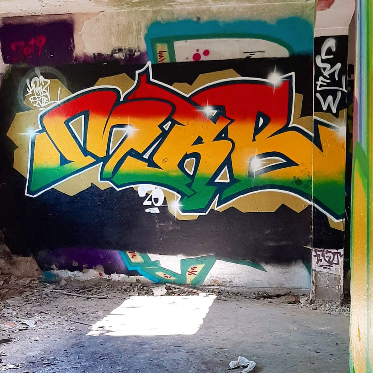 Graffiti Wall - Photo by MRB - MRB (2020)