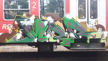 Graffiti Train - Photo by MRB - MRB, TODS (2018)