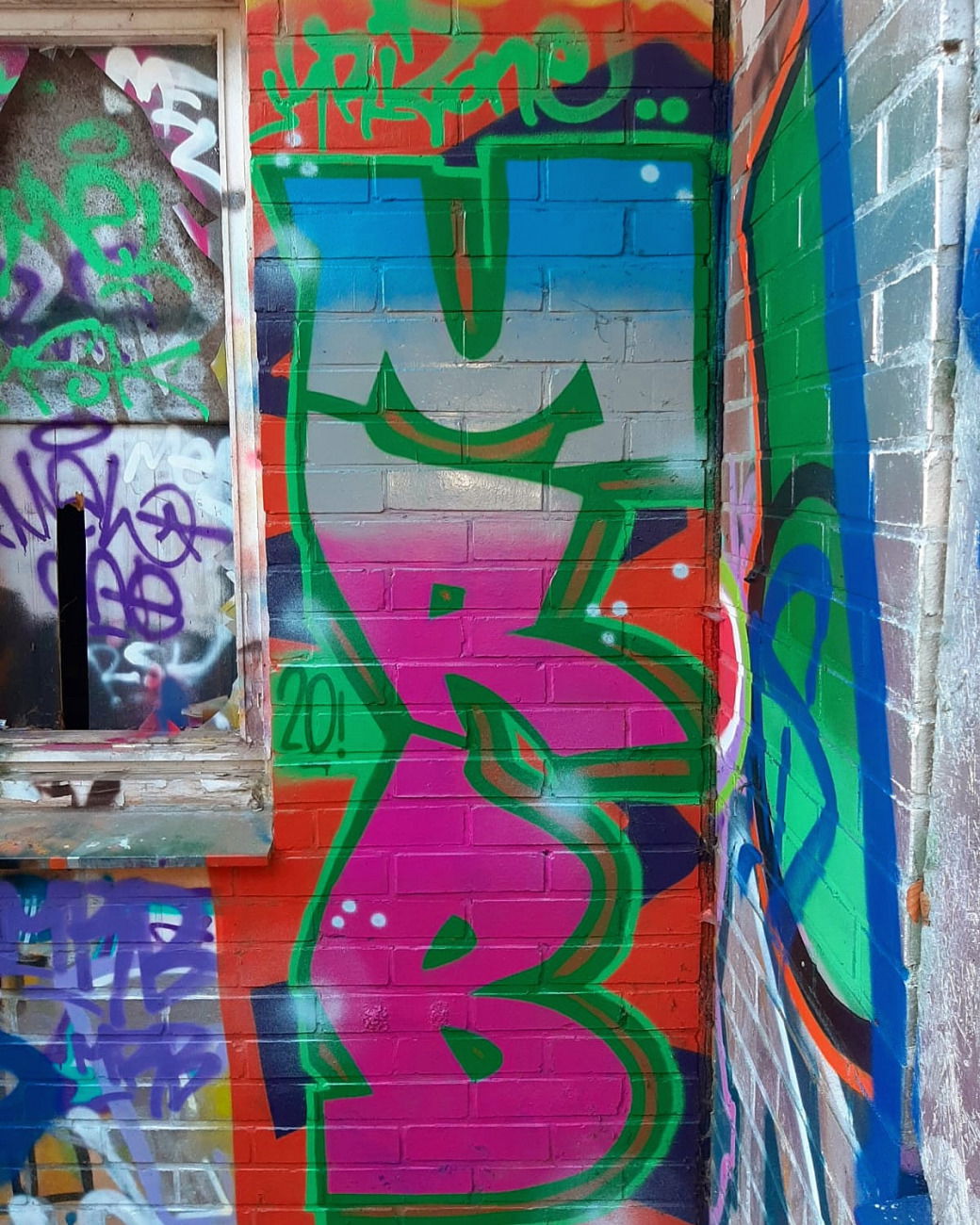 Graffiti Wall - Photo by MRB - MRB (2020)