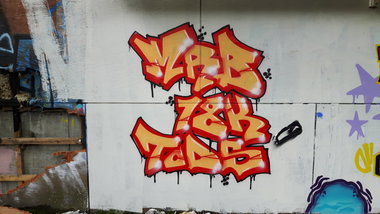 Graffiti Wall - Photo by MRB - MRB, 18K, TODS (2017)