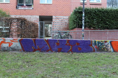 Graffiti Street Art - Photo by MRB - MRB (2015)