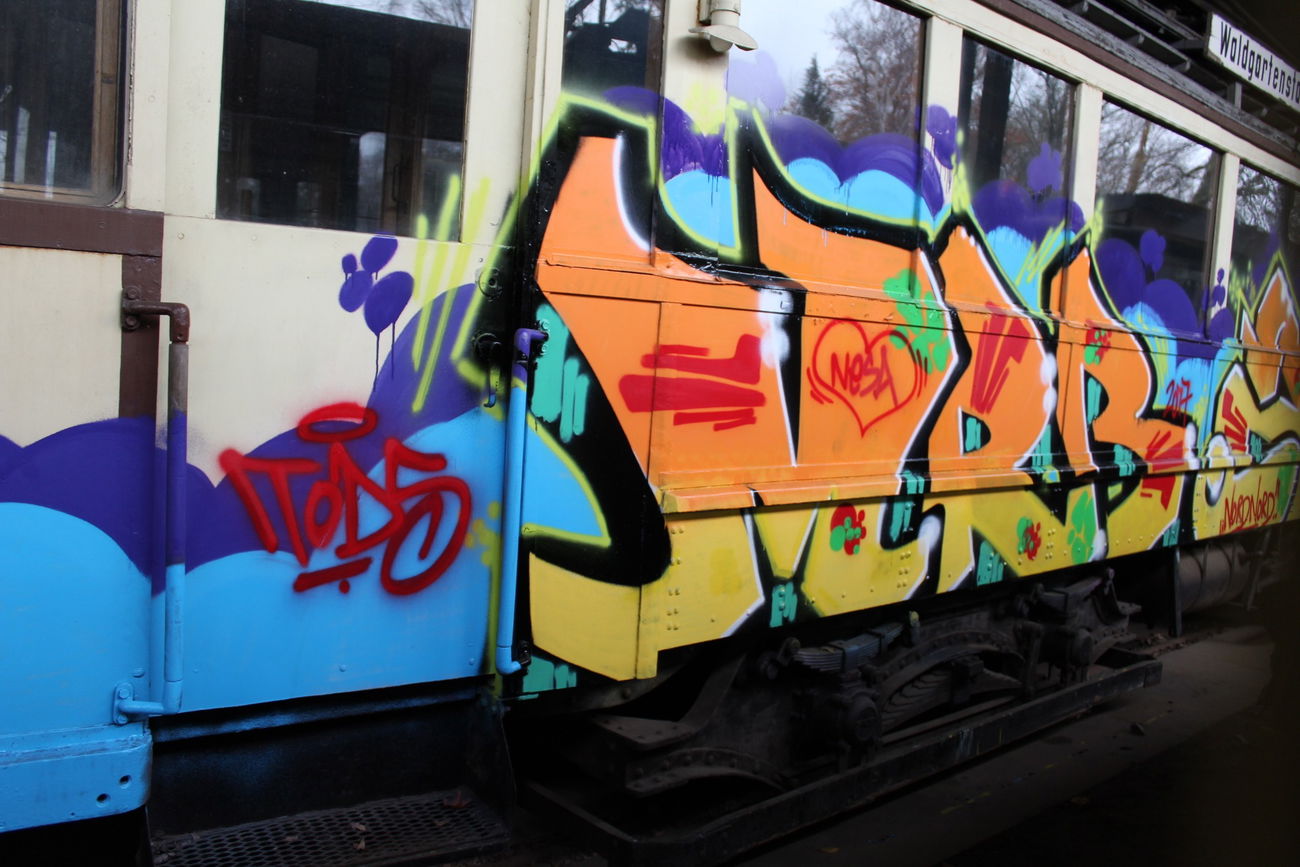 Graffiti Train - Photo by MRB - MRB (2017)