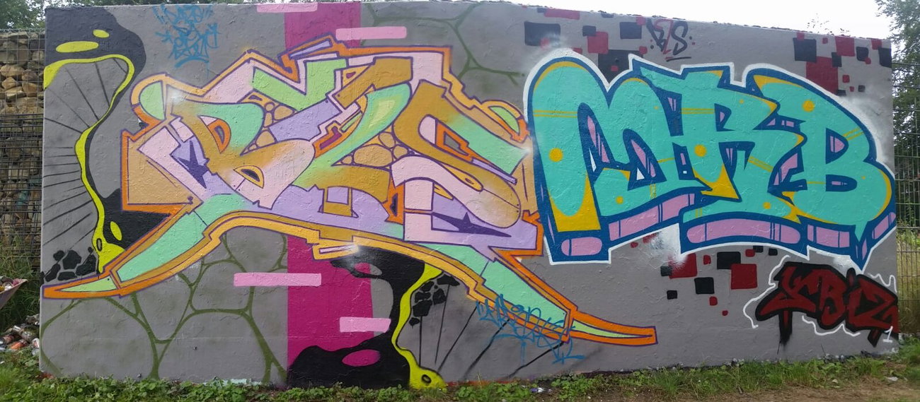 Graffiti Wall - Photo by MRB - Bis, MRB (2016)
