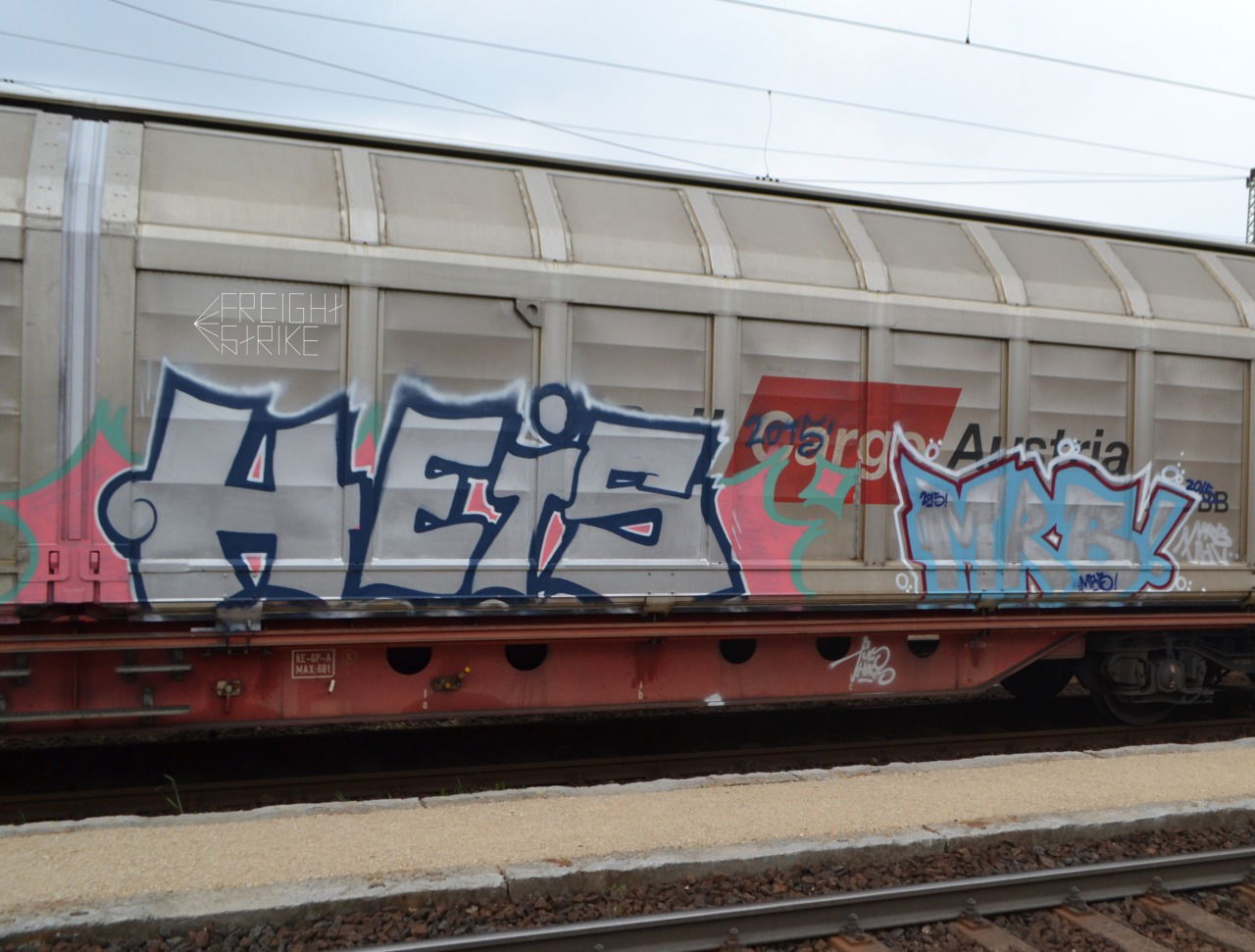 Graffiti Train - Photo by MRB - HEUS, MRB