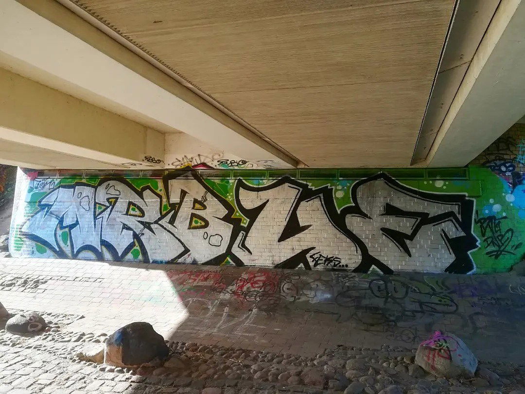 Graffiti Bombing - Photo by MRB - MRB, UR (2022)