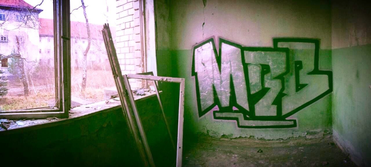 Graffiti Bombing - Photo by MRB - MRB (2014)