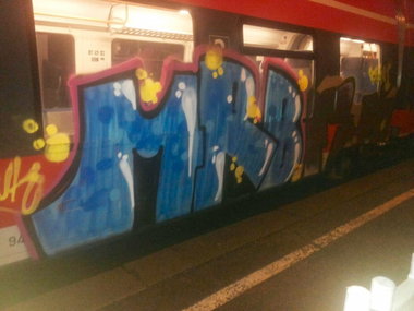 Graffiti Train - Photo by MRB - MRB (2015)