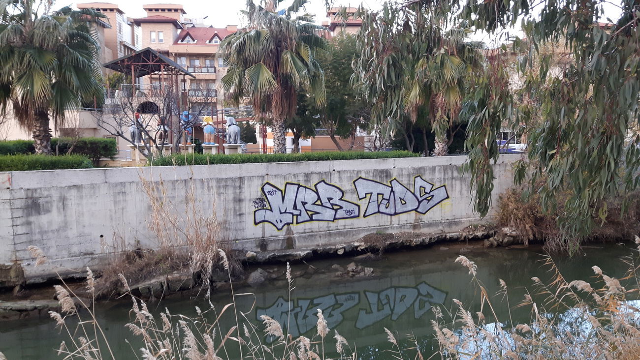 Graffiti Bombing - Photo by MRB - MRB, TODS, TÜRKEI (2017)