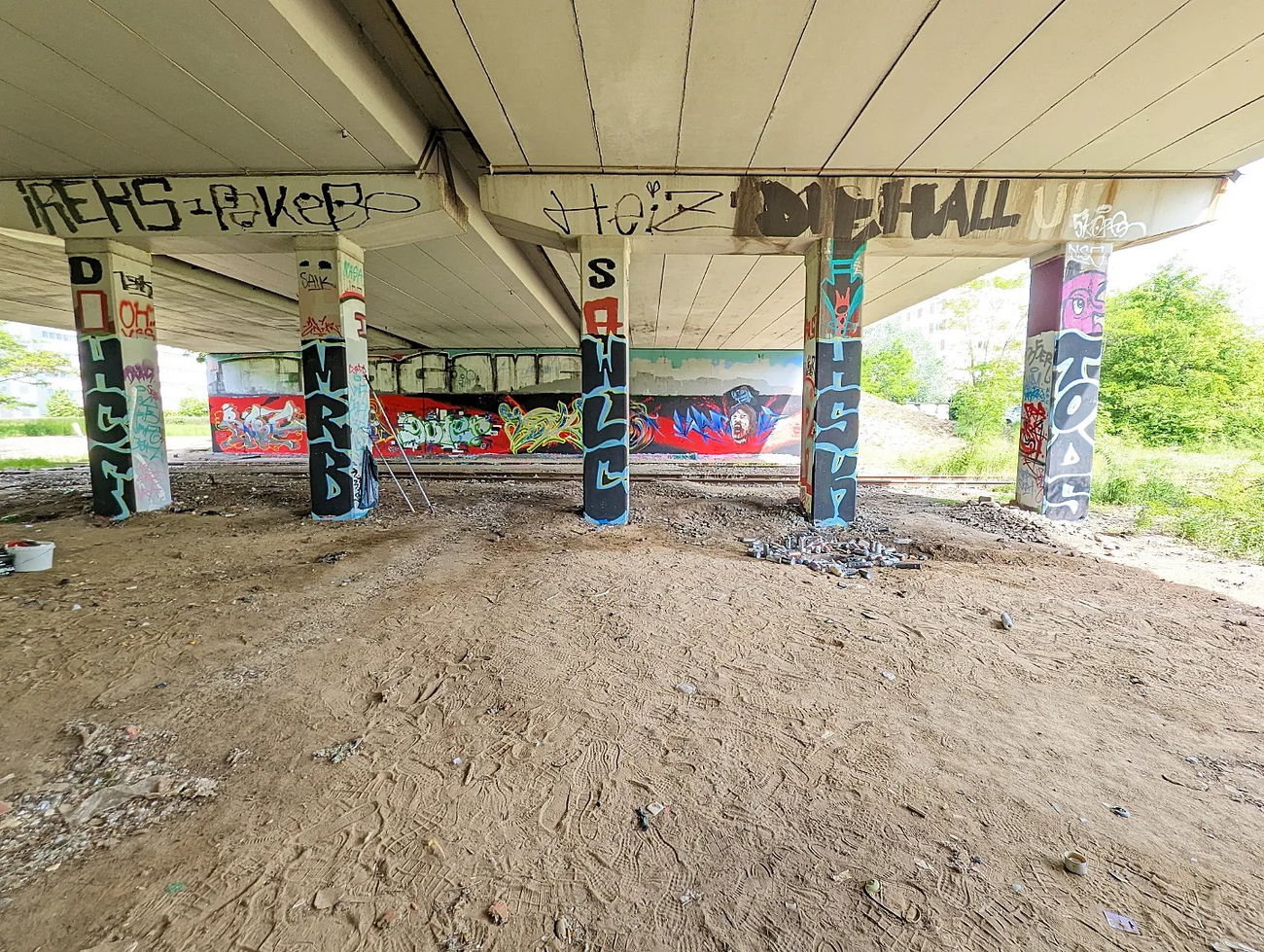 Graffiti Wall - Photo by MRB - HCF, MRB, WLC (2023)