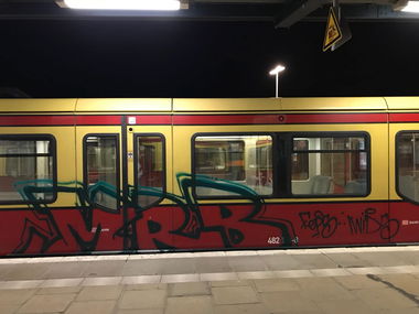 Graffiti Train - Photo by MRB - MRB (2018)