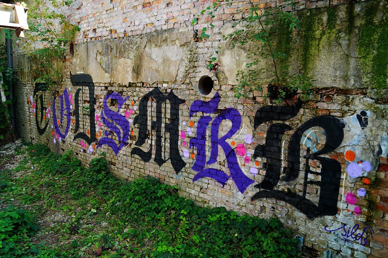 Graffiti Artwork - Photo by MRB - TODS, MRB (2017)