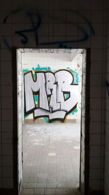 Graffiti Bombing - Photo by MRB - MRB (2015)