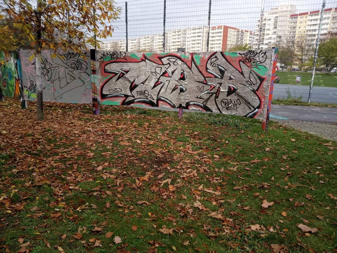 Graffiti Bombing - Photo by MRB - MRB (2020)