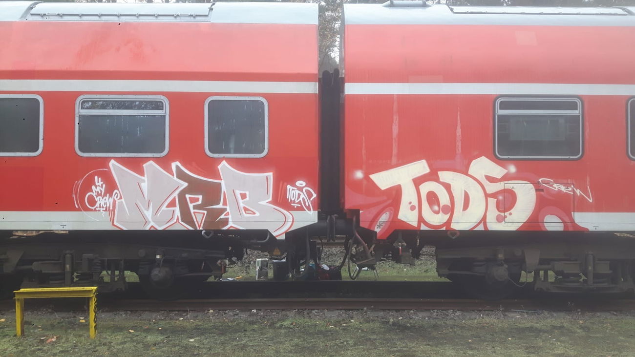 Graffiti Train - Photo by MRB - MRB, TODS (2018)