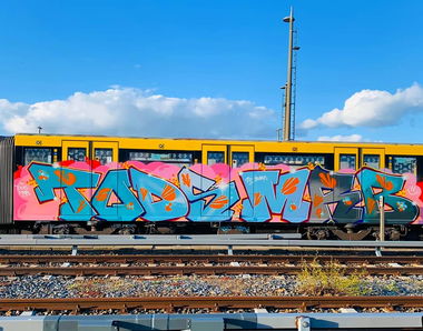 Graffiti Train - Photo by MRB - TODS, MRB (2020)