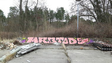 Graffiti Bombing - Photo by MRB - MRB, TODS (2017)