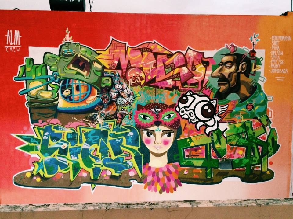 Graffiti Wall - Photo by MRSIOT - alamierda