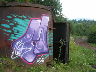 Graffiti Bombing in Poland - Photo by MRX - M (2013)