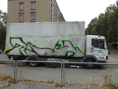 Graffiti Bombing - Photo by MYTEAMSUPREME1 - RUIN, OWA, CHEMNITZ