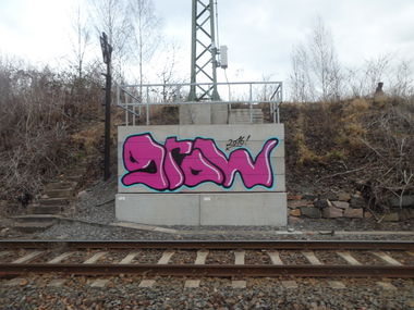 Graffiti Bombing - Photo by MYTEAMSUPREME1 - GROW, CHEMNITZ