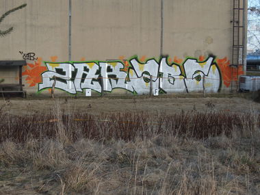 Graffiti Bombing - Photo by MYTEAMSUPREME1 - ZAR, ZBG, CHEMNITZ