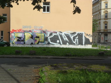 Graffiti Bombing - Photo by MYTEAMSUPREME1 - ZBG, OWA, CHEMNITZ