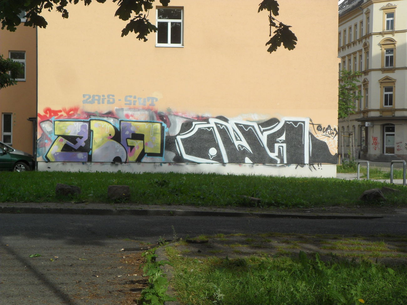Graffiti Bombing - Photo by MYTEAMSUPREME1 - ZBG, OWA, CHEMNITZ