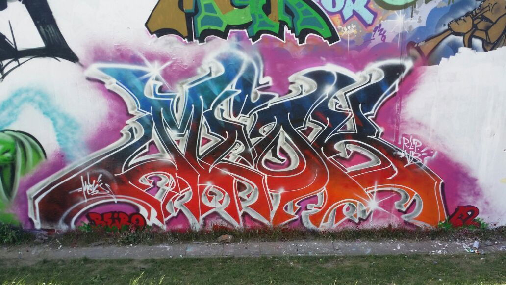 Graffiti Wall - Photo by MaGiKz - MGK, MIOK, MAGIK