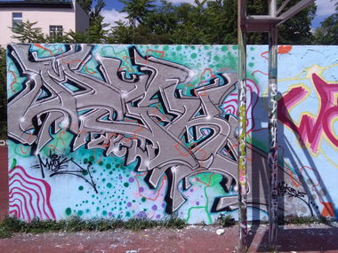 Graffiti Wall - Photo by MaGiKz - MGKREW