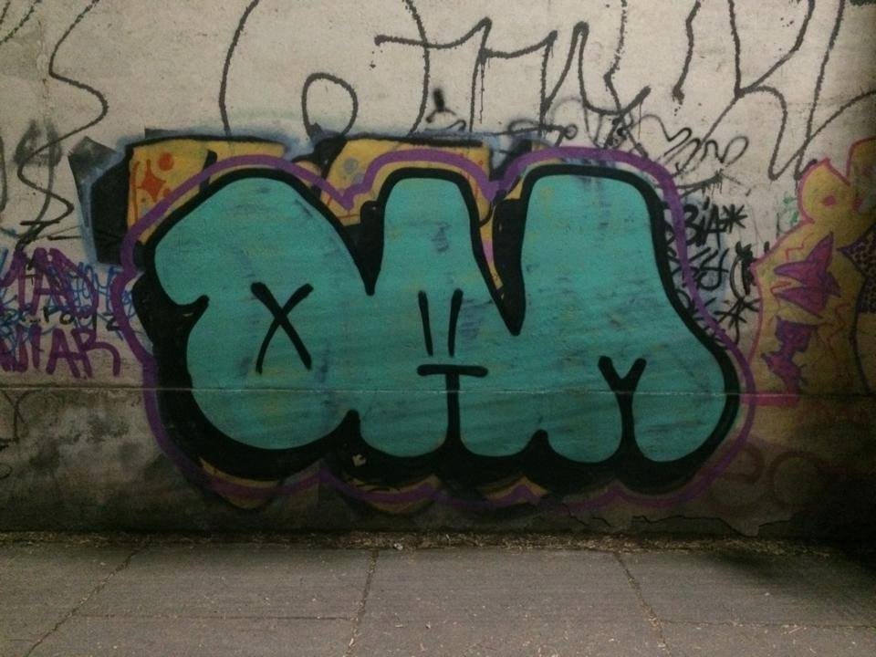 Graffiti Bombing in San Felipe - Photo by Mad - Dam, Night (2014)