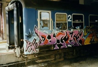 Graffiti Train - Photo by MadeInHungary - Banx, PNC