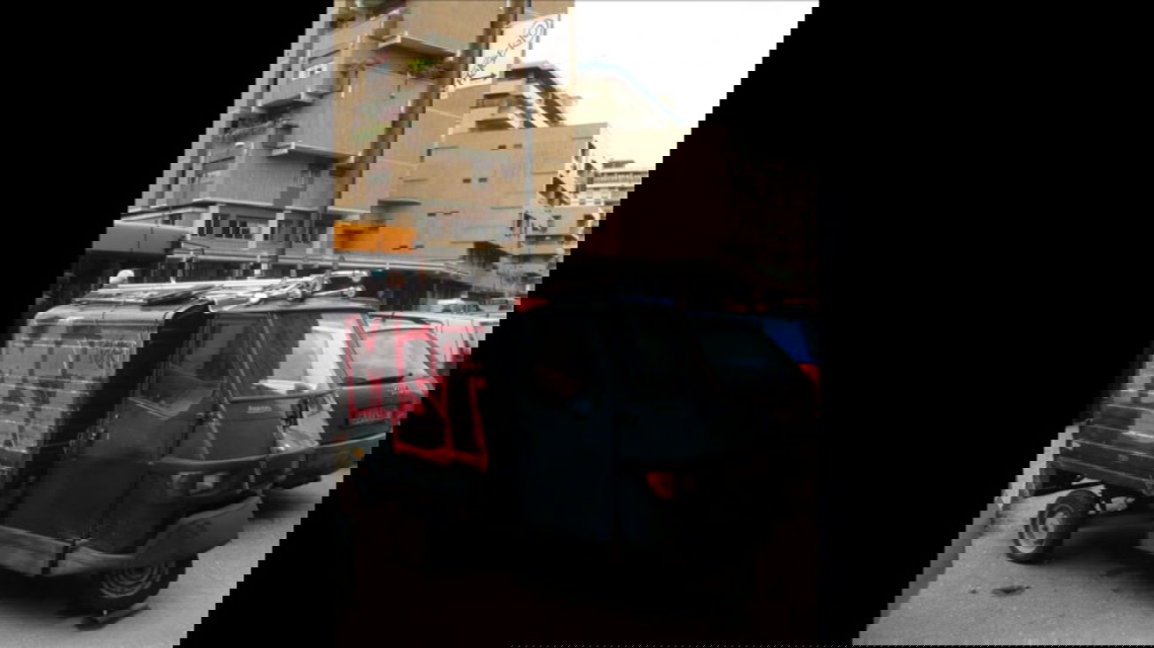 Graffiti Bombing - Photo by MadeInHungary - Mst