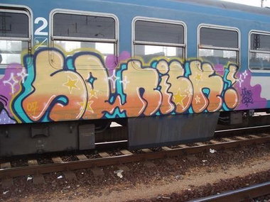 Graffiti Train - Photo by MadeInHungary - Sonick, C4, PNC
