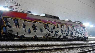 Graffiti Train - Photo by MadeInHungary - Wods, Trans