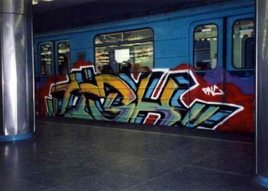 Graffiti Train - Photo by MadeInHungary - Tish