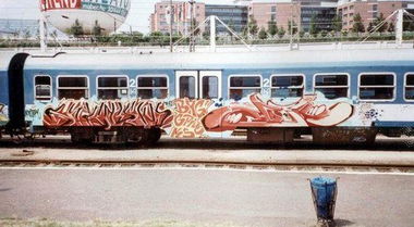 Graffiti Train - Photo by MadeInHungary