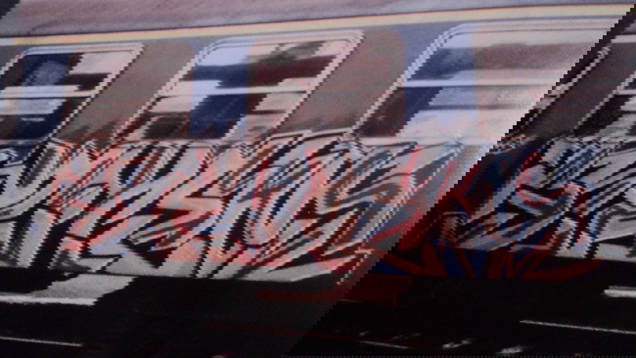 Graffiti Train - Photo by MadeInHungary - Syctem