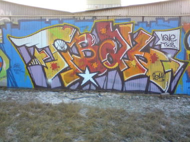 Graffiti Wall in h - Photo by MadeInHungary - Tibak, Glk (2014)