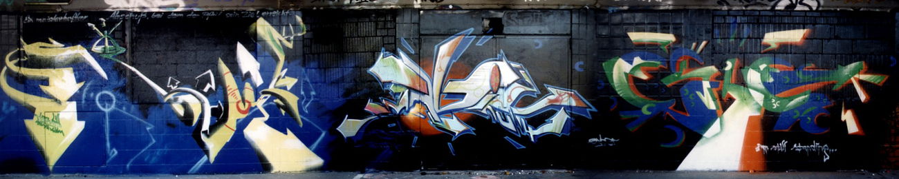 Graffiti Wall in Wiesbaden - Photo by MagicNut - Loomit, Magic, Esher