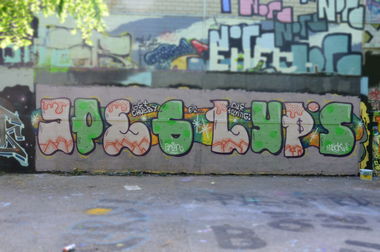 Graffiti Wall in Dusseldorf - Photo by MahatmaGanja - amen, jpeg, düsseldorf (2013)