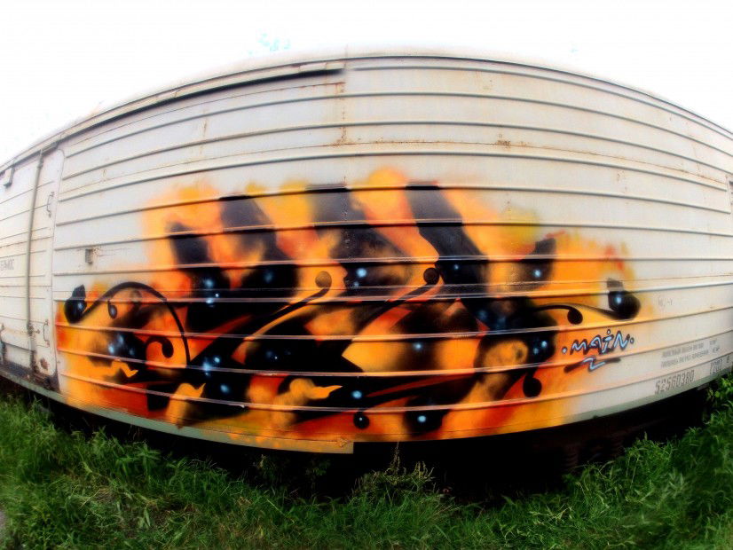 Graffiti Bombing - Photo by Main