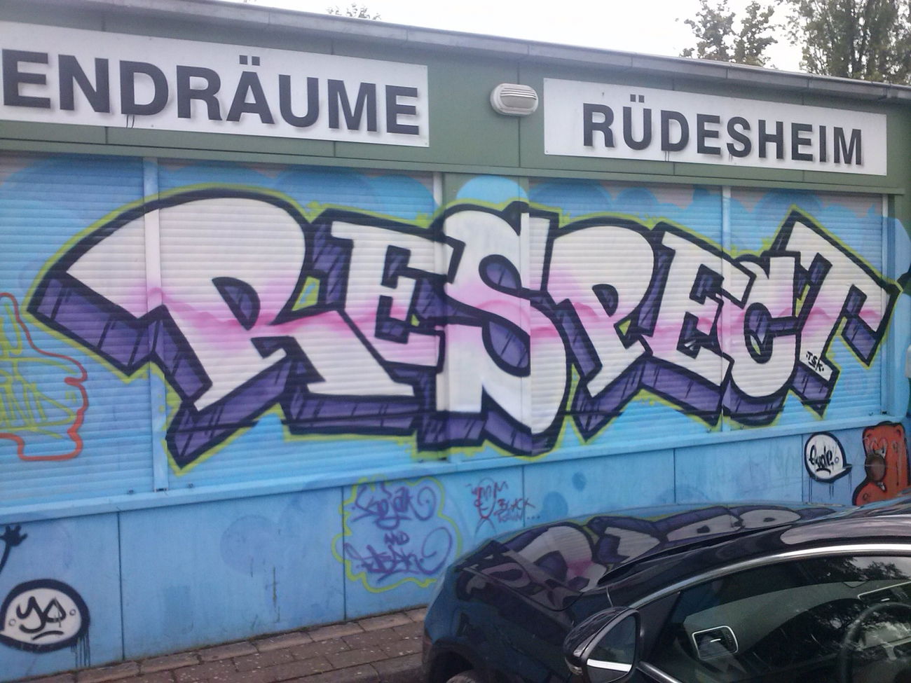 Graffiti Wall - Photo by Maion3