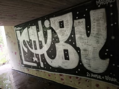 Graffiti Wall - Photo by Mali157